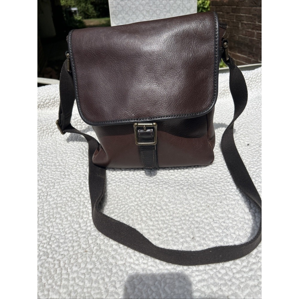 Fossil Mens Brown Leather Messenger Bag Crossbody Buckle Flap Adjustable Strap